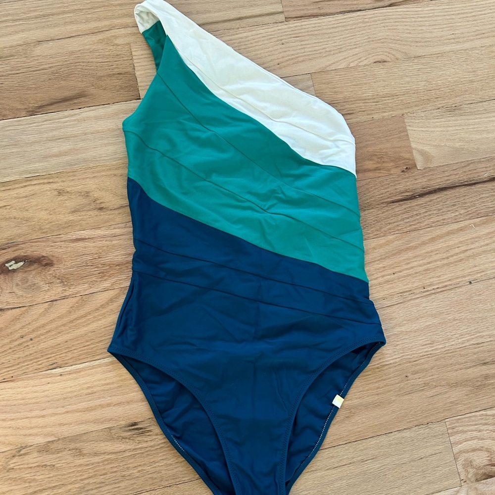 Summersalt Sidestroke -  One-Shoulder Swimsuit - Picture 3 of 4